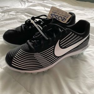 Nike softball cleats